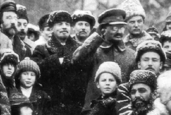 Lenin and trotsky Image public domain