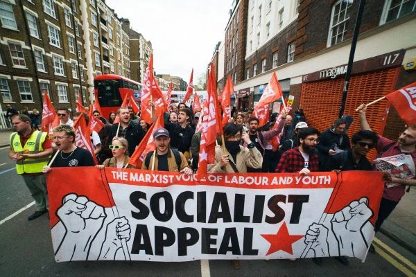 Britain crowd Image Socialist Appeal